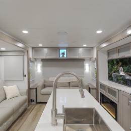 Avenue 332RL Interior