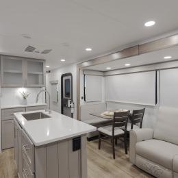 Avenue 332RL Interior