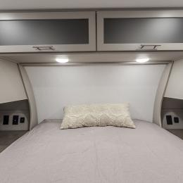 2025 Avenue 28BH Interior