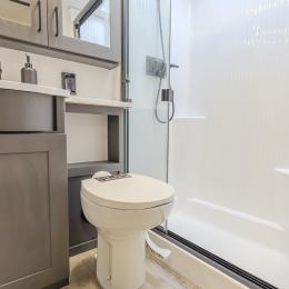 2025 Valor 36V11 Interior