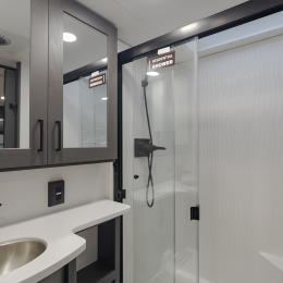 2025 Valor 42V14 Interior