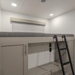2025 Avenue 333BH Interior
