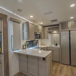 2026 Avenue 33RKS Interior