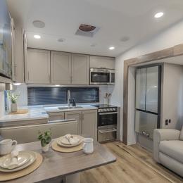 2026 Avenue 23ML Interior