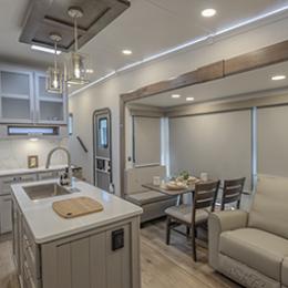 2026 Avenue 32RLS Interior