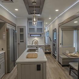 2026 Avenue 32RLS Interior