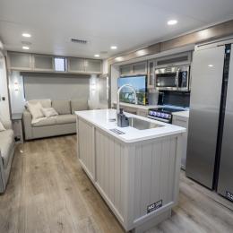 2026 Avenue 332RL Interior
