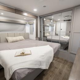 2026 Avenue 332RL Interior