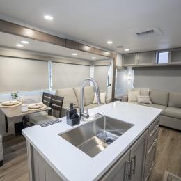 2026 Avenue 332RL Interior