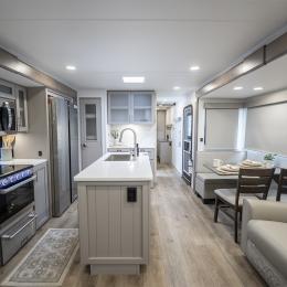 2026 Avenue 332RL Interior
