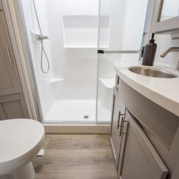 2026 Avenue 35RKS Interior