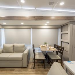 2026 Avenue 35RKS Interior