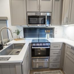 2026 Avenue 38DBL Interior