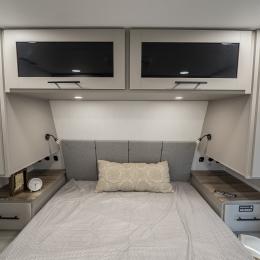 2026 Delta 292RL Interior