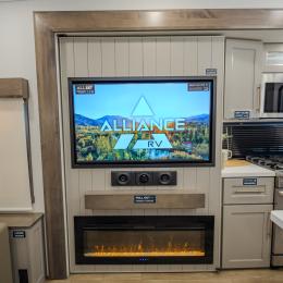 2026 Paradigm 310RL Interior