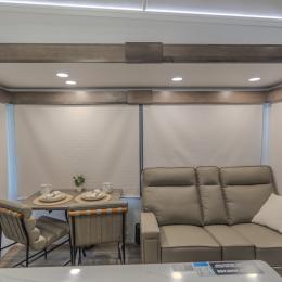 2026 Paradigm 340RL Interior