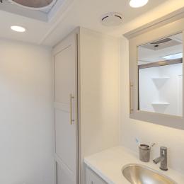 2026 Paradigm 340RL Interior