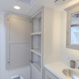 2026 Paradigm 340RL Interior