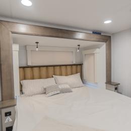 2026 Paradigm 382RK Interior