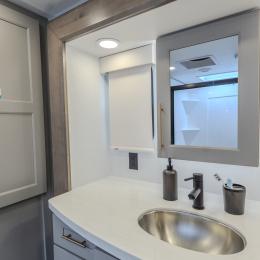 2026 Paradigm 382RK Interior