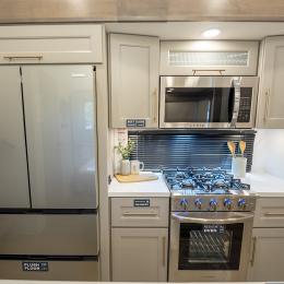 2026 Paradigm 385FL Interior