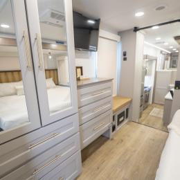 2026 Paradigm 385FL Interior