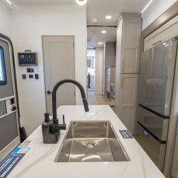 2026 Paradigm 385FL Interior
