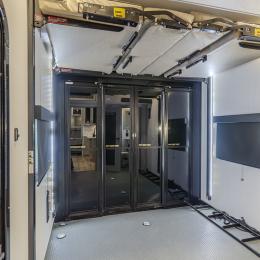 2026 Valor 32A10 Interior