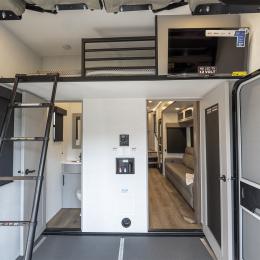 2026 Valor 36V11 Interior