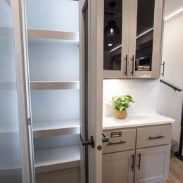 2026 Valor 36V11 Interior