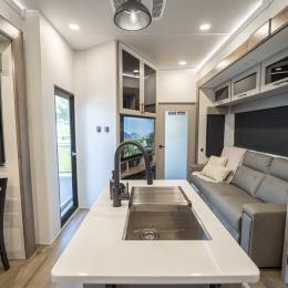 2026 Valor 42V14 Interior