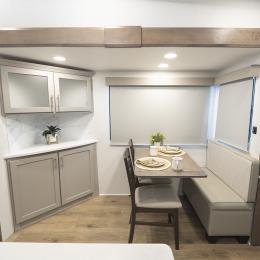 2026 Avenue 25RL Interior