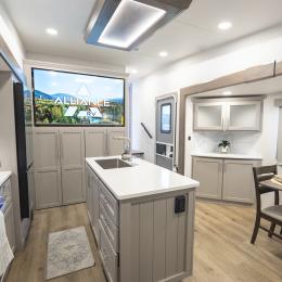 2026 Avenue 25RL Interior