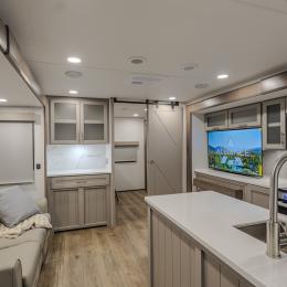 2026 Avenue 333BH Interior