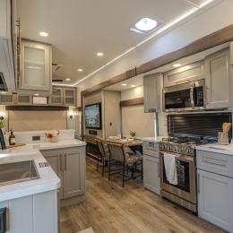 2026 Paradigm 338SP Interior