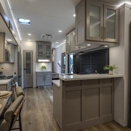 2026 Paradigm 338SP Interior
