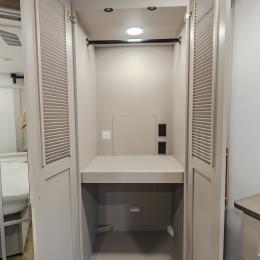 2026 Paradigm 338SP Interior