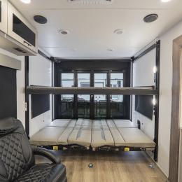 2026 Valor 27T14 Interior