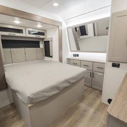 2026 Valor 27T14 Interior