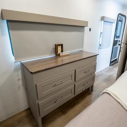 2026 Avenue 332RL Interior