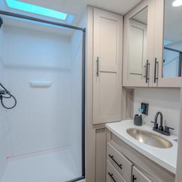 2026 Delta 274RKW Interior