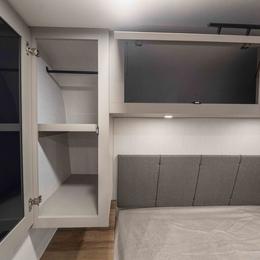 2026 Delta BH181 Interior