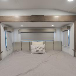 2026 Avenue 39MBR Interior