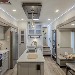 2026 Avenue 39MBR Interior