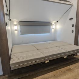 2026 Avenue 39MBR Interior